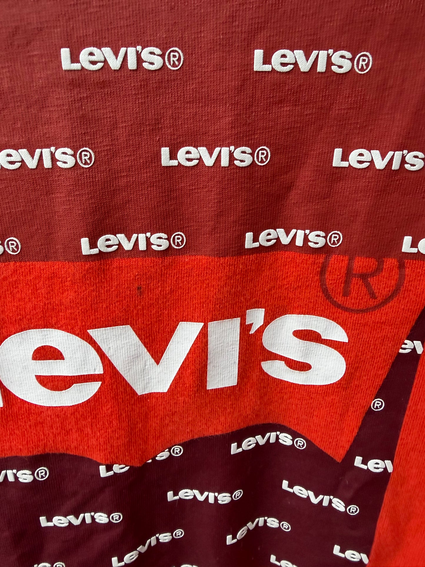 Levi’s orange T-shirt  6y (116cm)