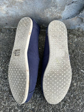 Load image into Gallery viewer, Navy canvas toms  uk 4.5 (eu 37.5)
