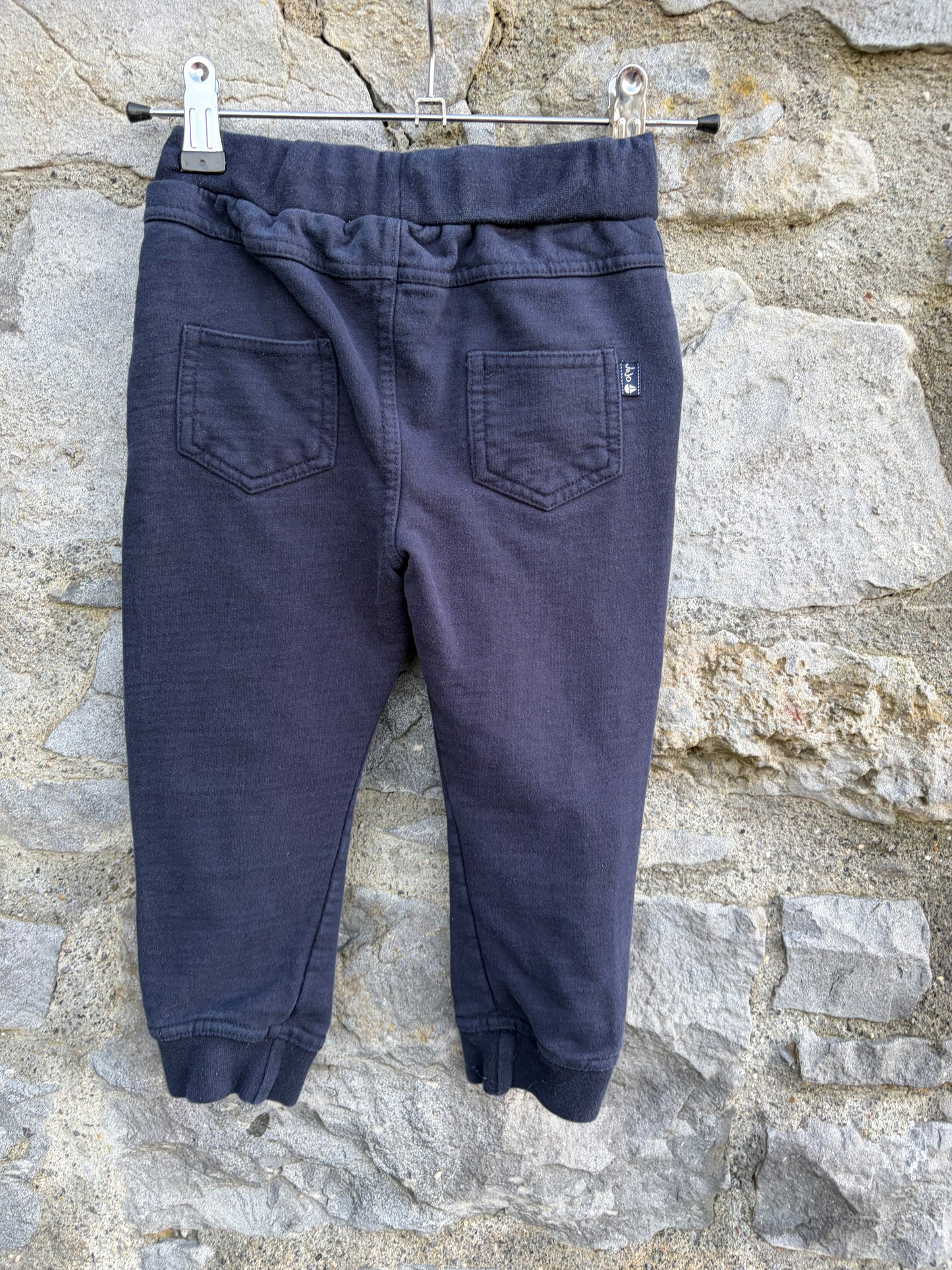 Navy sweat pants  3y (98cm)