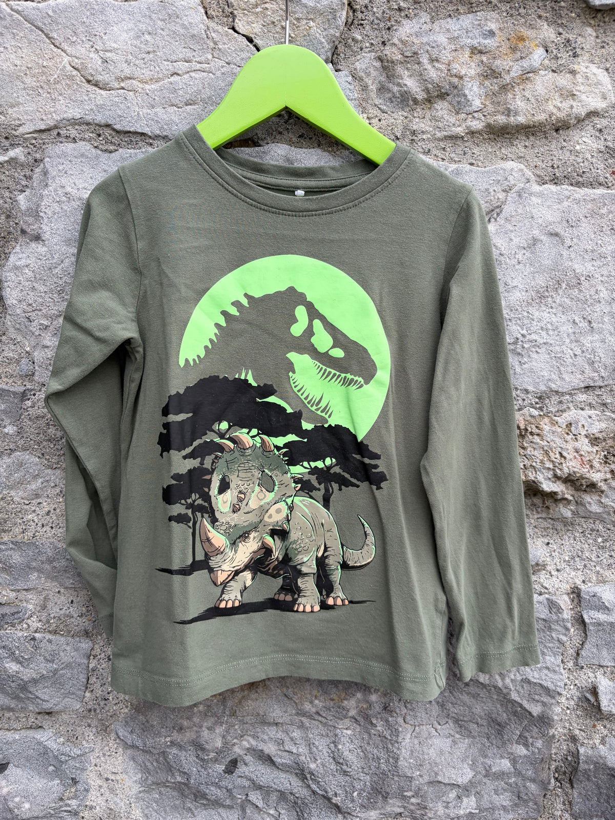 Triceratops khaki top  4-5y (104-110cm)