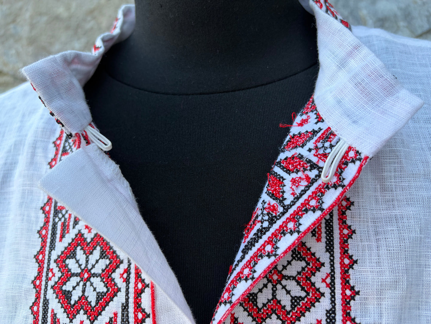 Embroidered white shirt Large