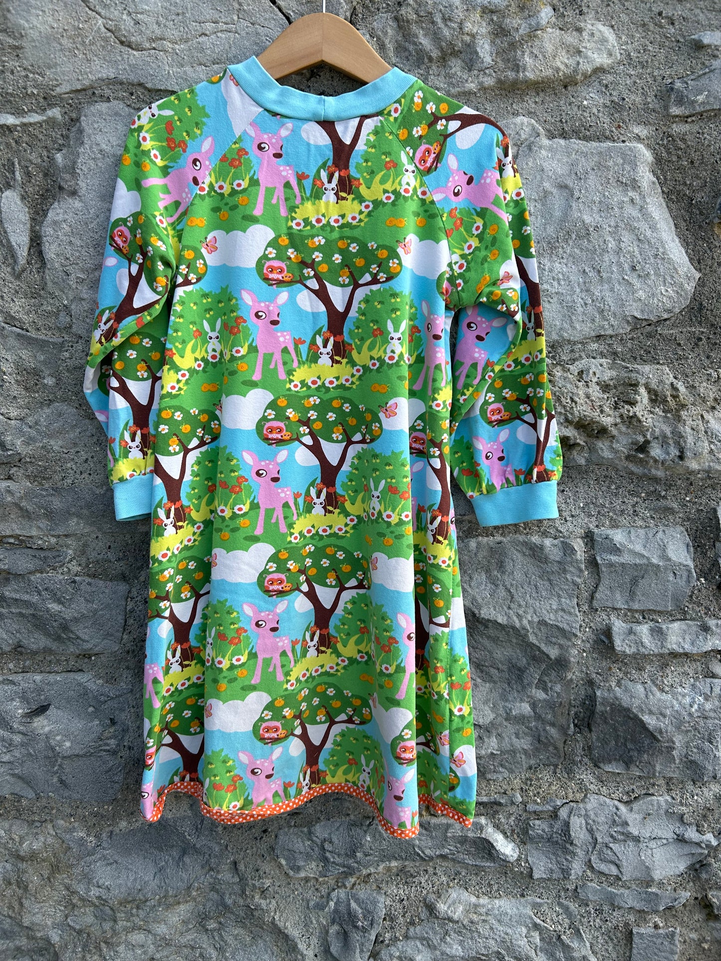 Woodland animals green dress  5y (110cm)