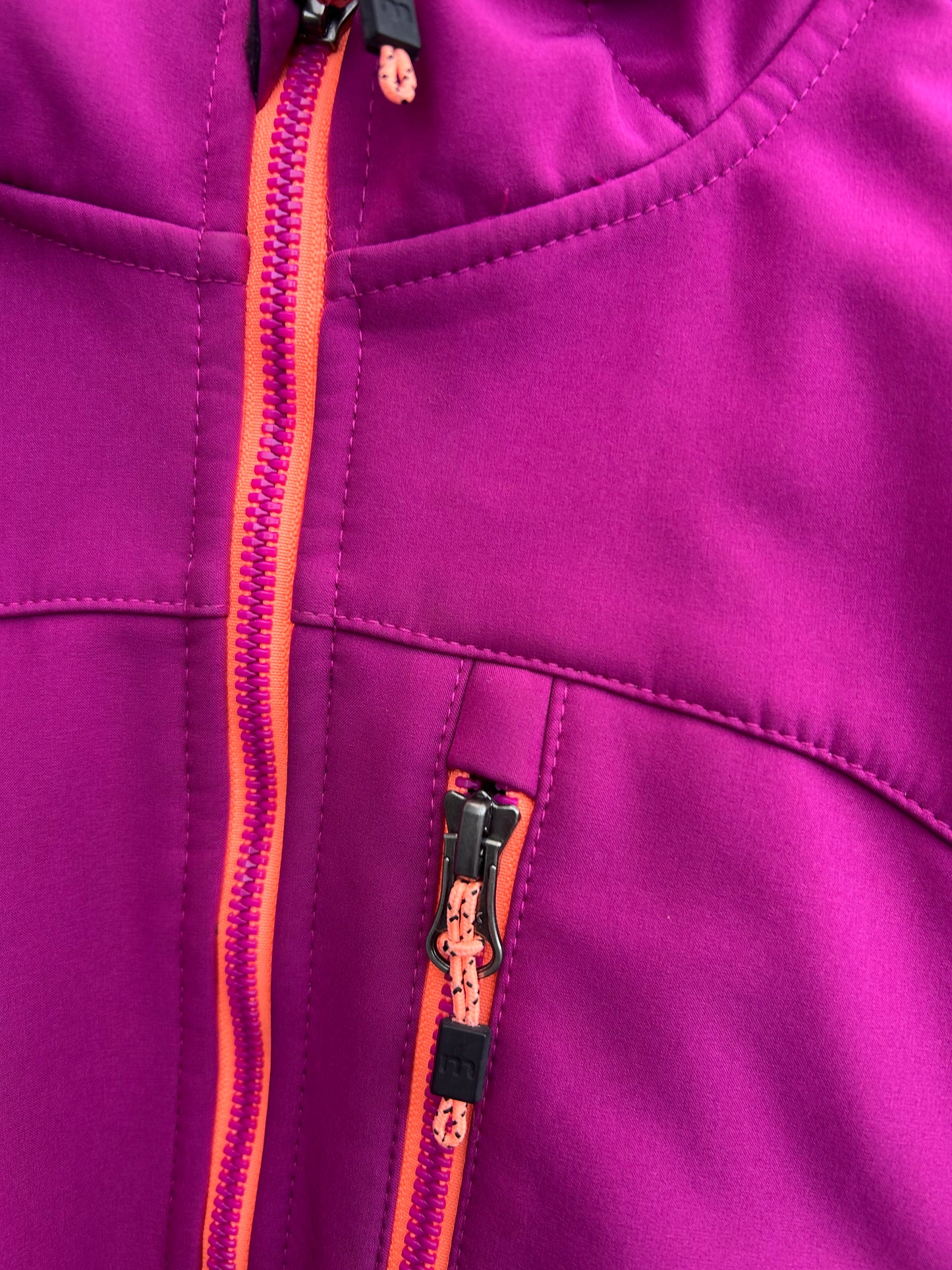 Magenta softshell jacket 12y (152cm)