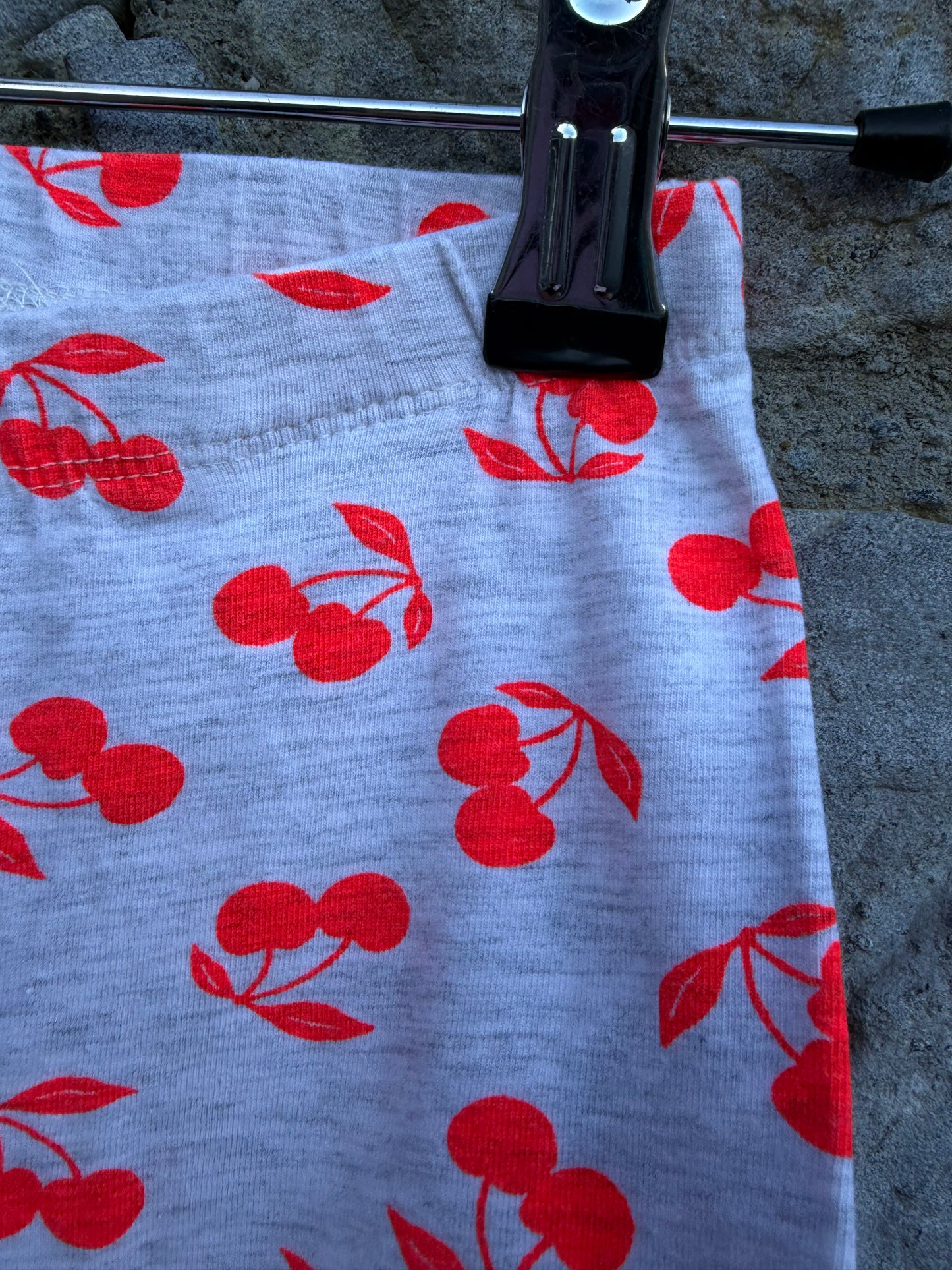 Cherries grey leggings  4-5y (104-110cm)
