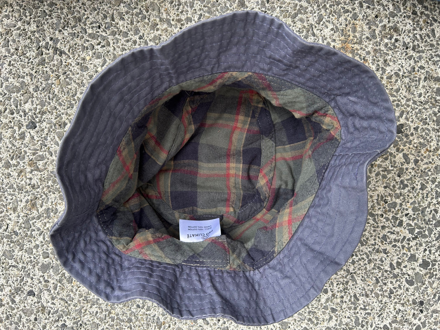 Navy bucket hat