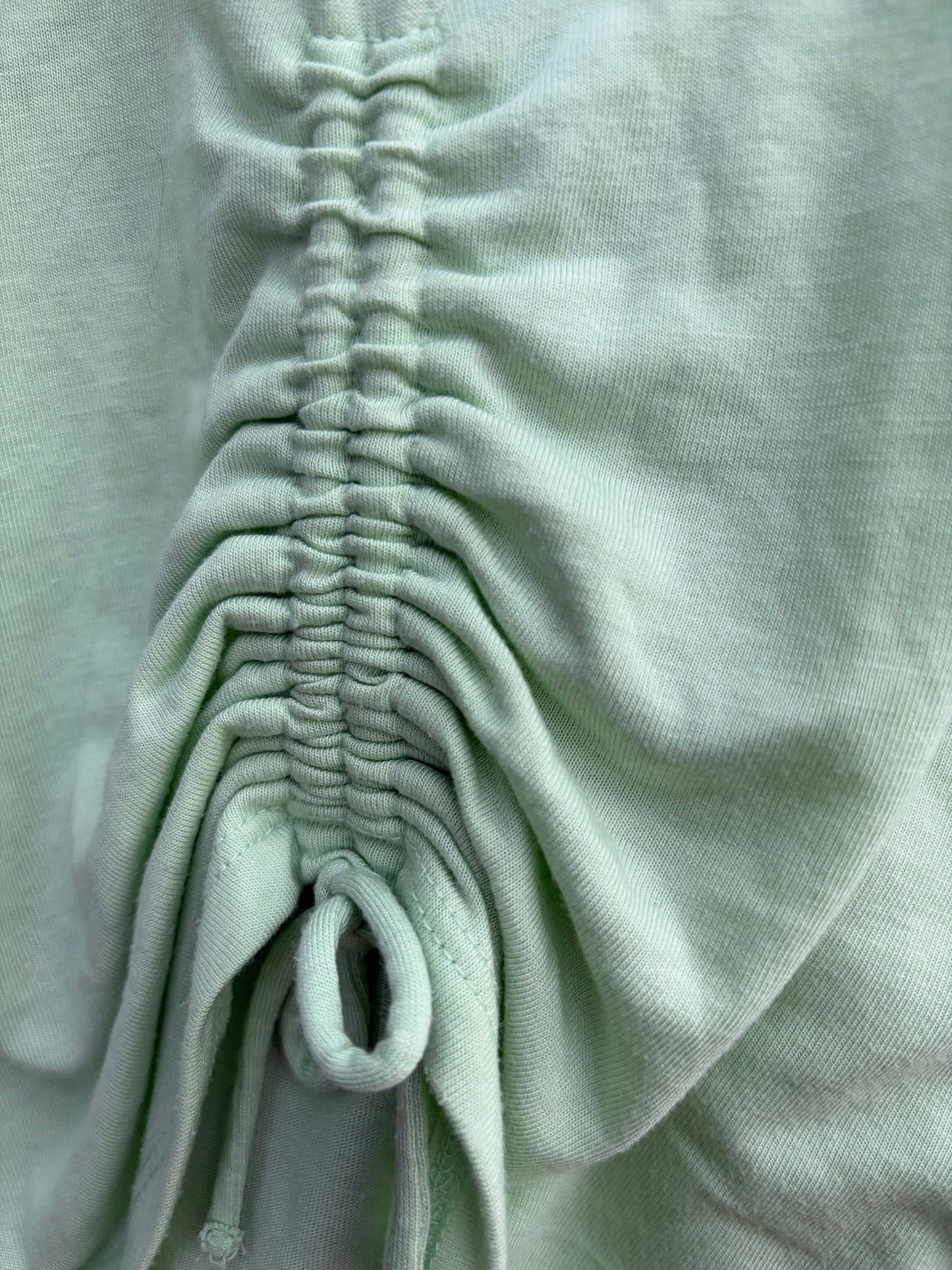 Green cropped top 11-12y (146-152cm)