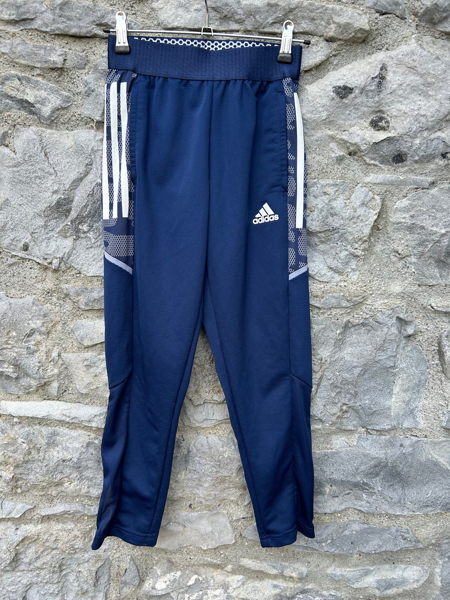 Navy tracksuit pants  9-10y (134-140cm)