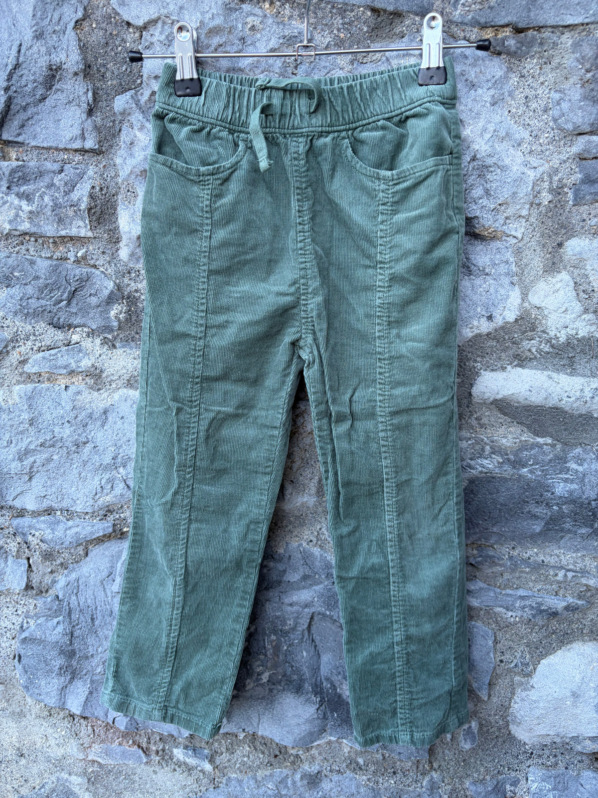 Green cords 3-4y (98-104cm)