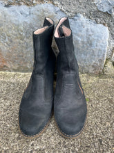 Load image into Gallery viewer, Charcoal leather boots uk 5
