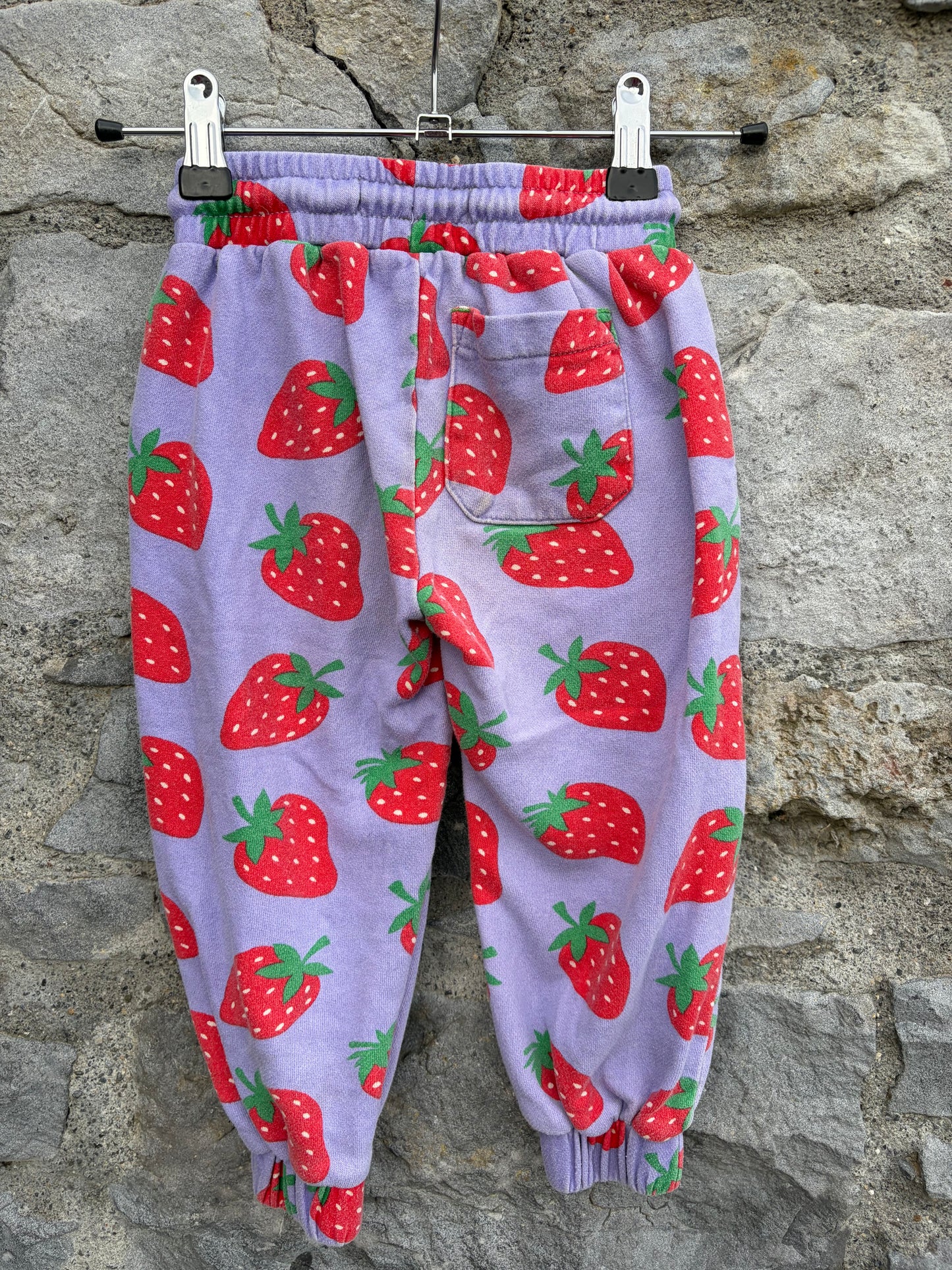 MB Strawberry purple sweat pants  2-3y (92-98cm)