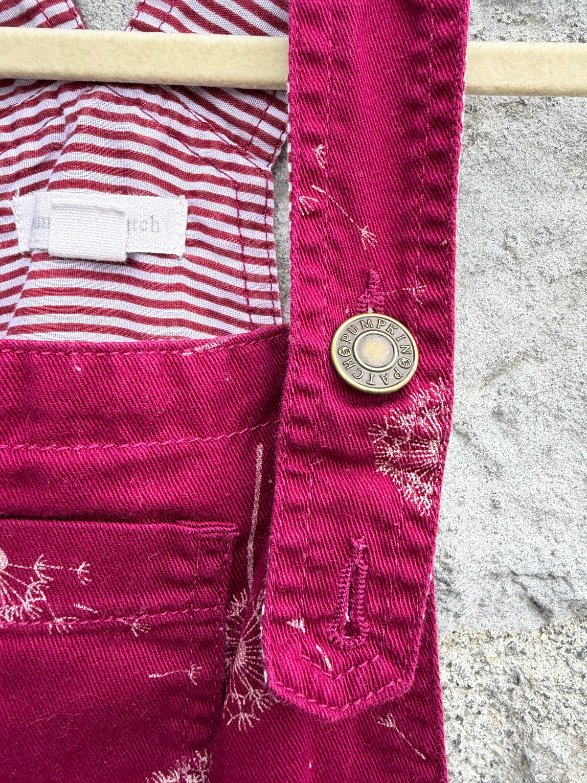 Dandelions burgundy pinafore  4y (104cm)