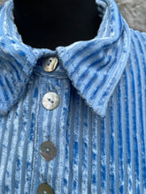 Load image into Gallery viewer, 90s blue ribbed shirt uk 10-12
