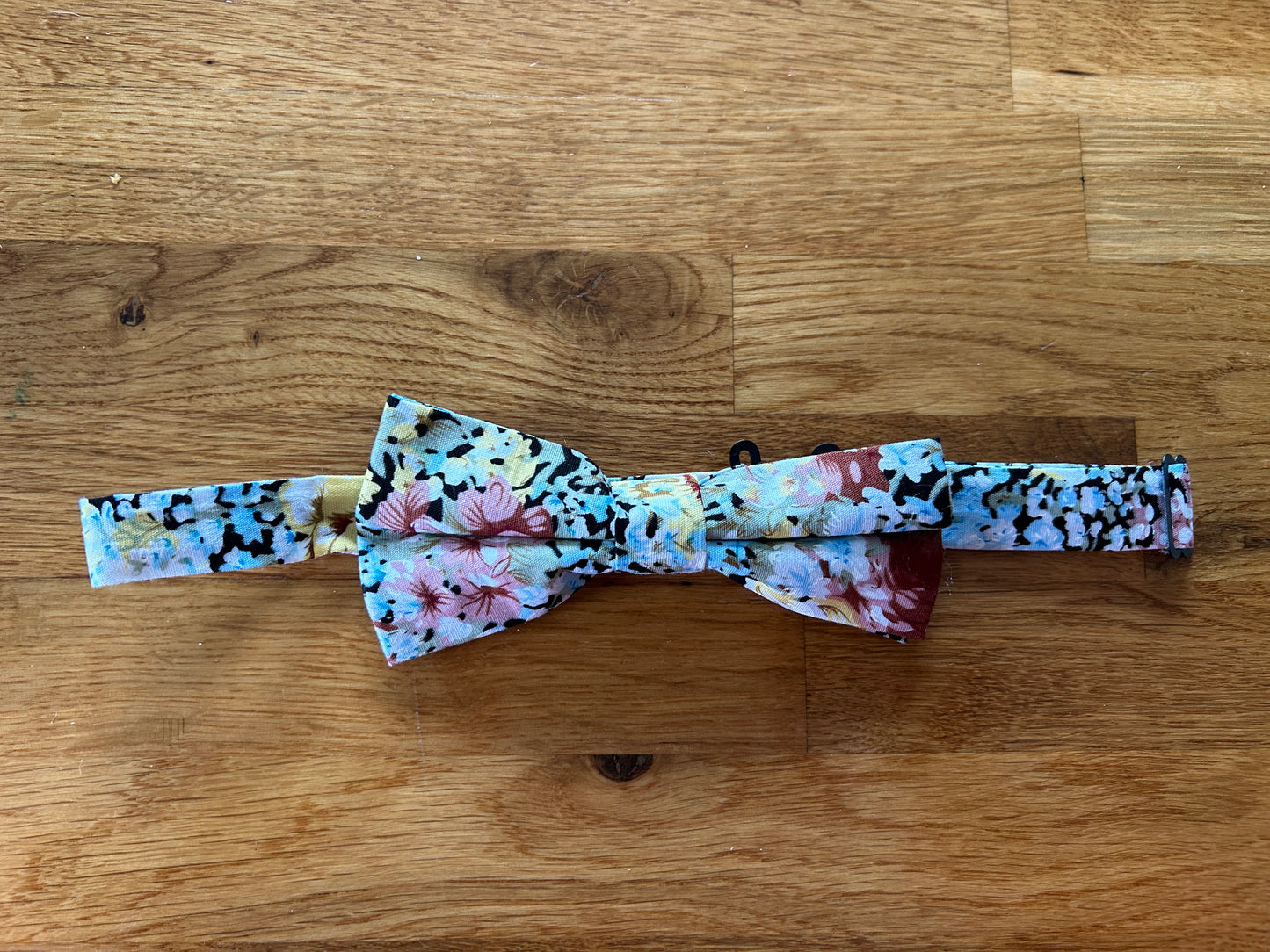 Floral Bow tie