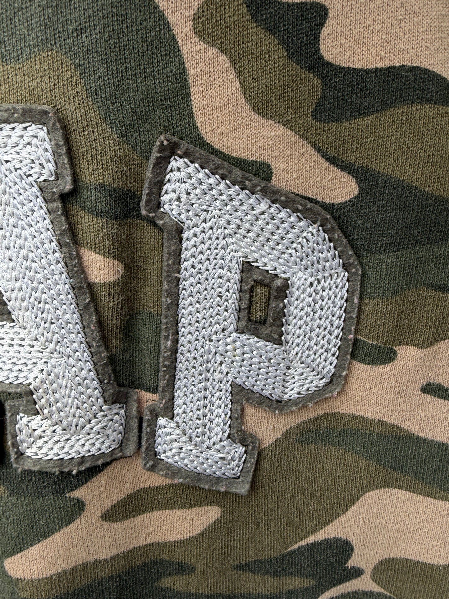Camouflage hoodie 6-7y (116-122cm)
