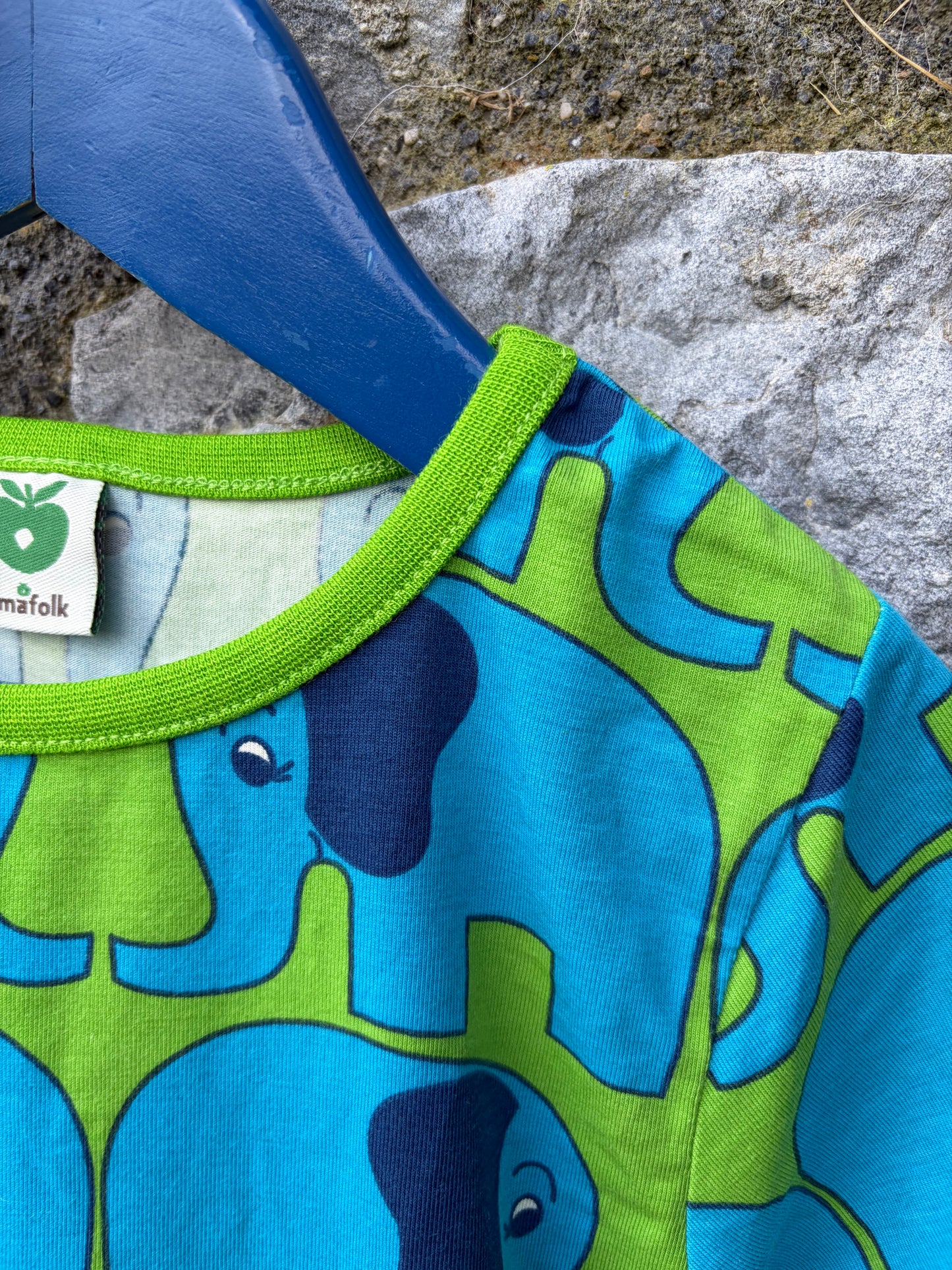 Blue elephants green T-shirt 5-6y (110-116cm)