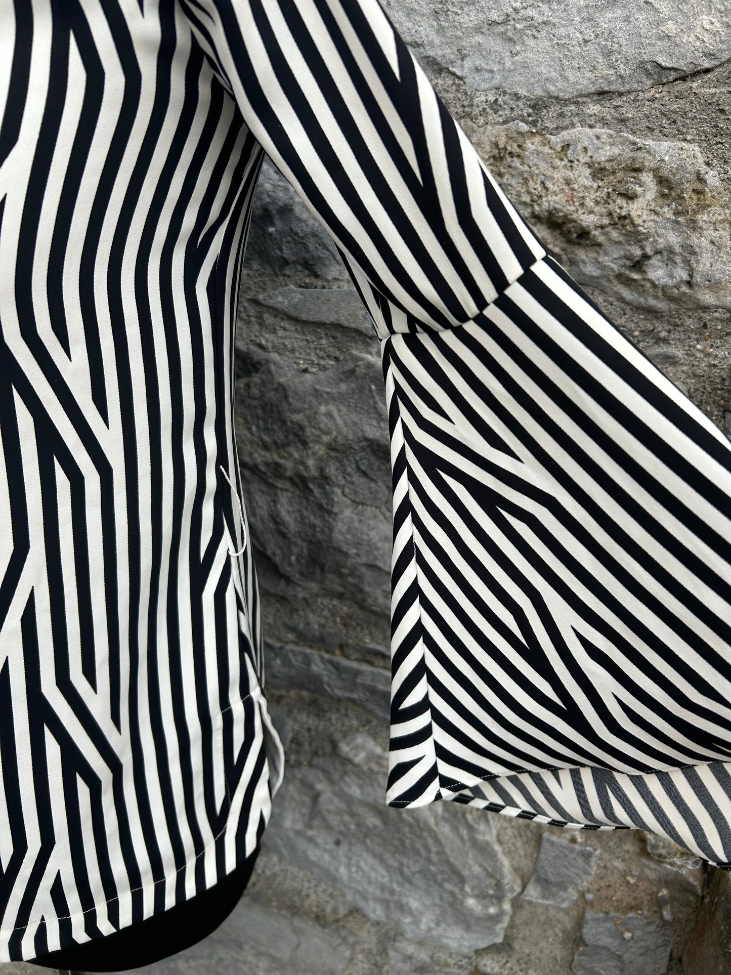 Black&white stripy top uk 6-8