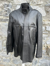 Load image into Gallery viewer, 90s black leather jacket S/M
