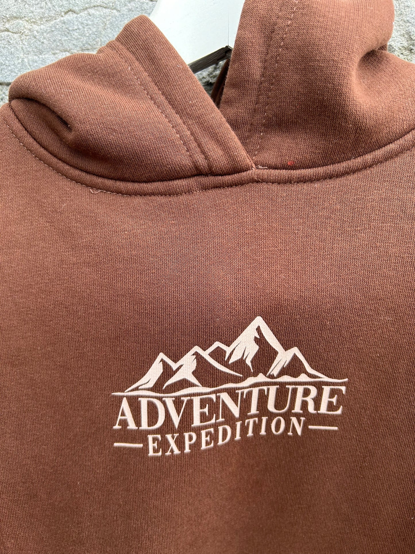 Adventure brown hoodie  11y (146cm)