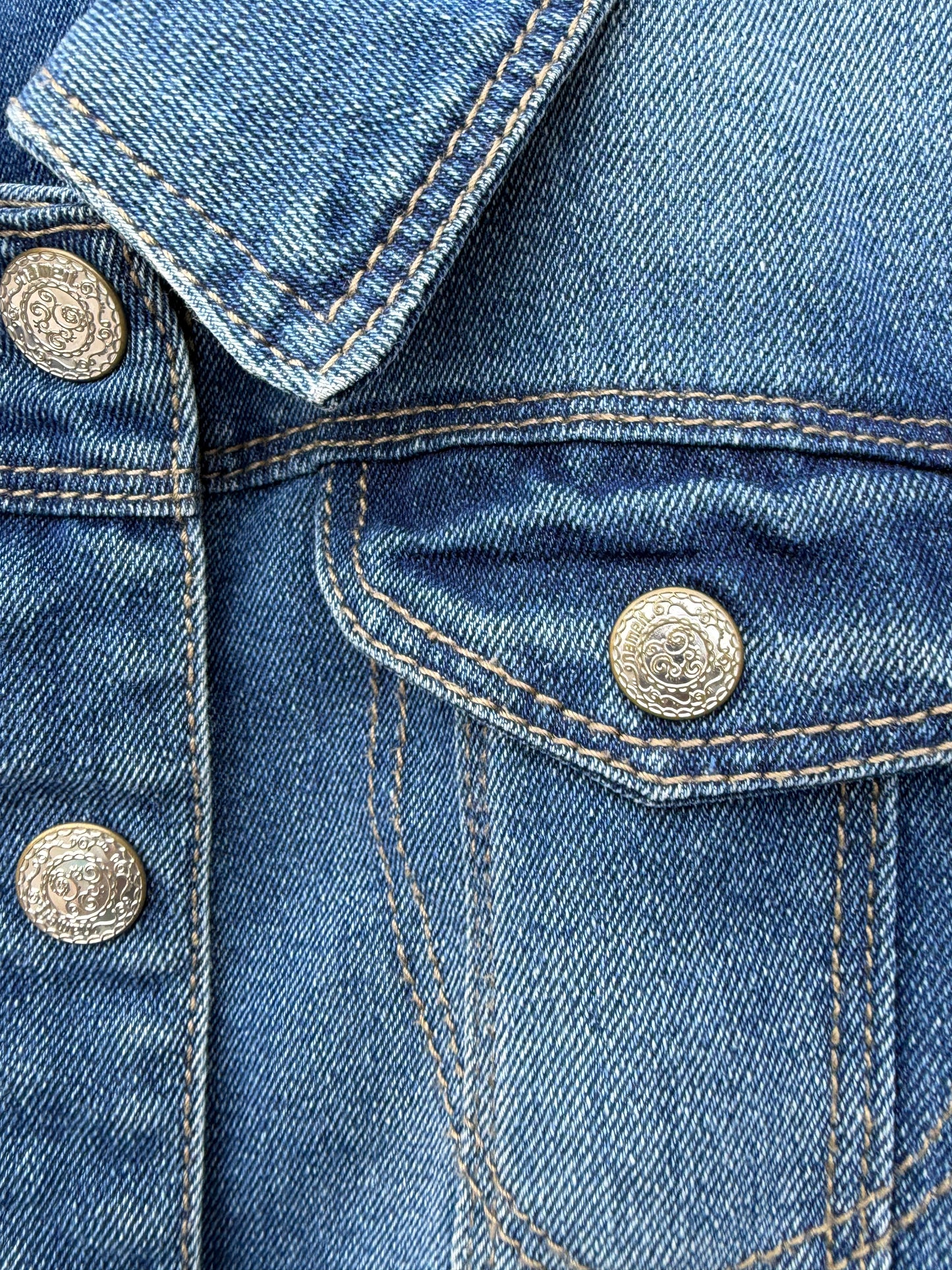Denim jacket  9y (134cm)