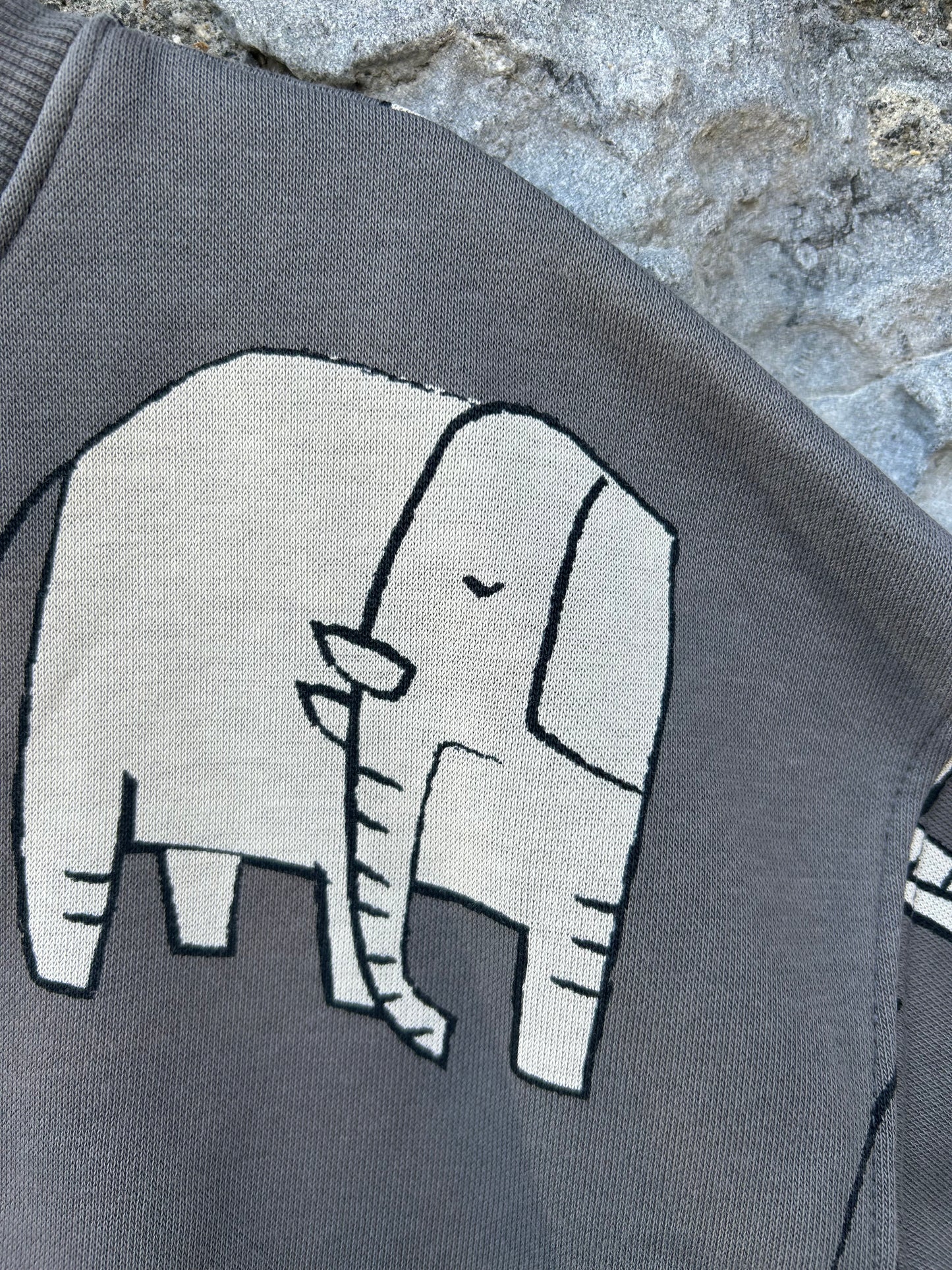 Elephants charcoal sweatshirt 18-24m (86-92cm)