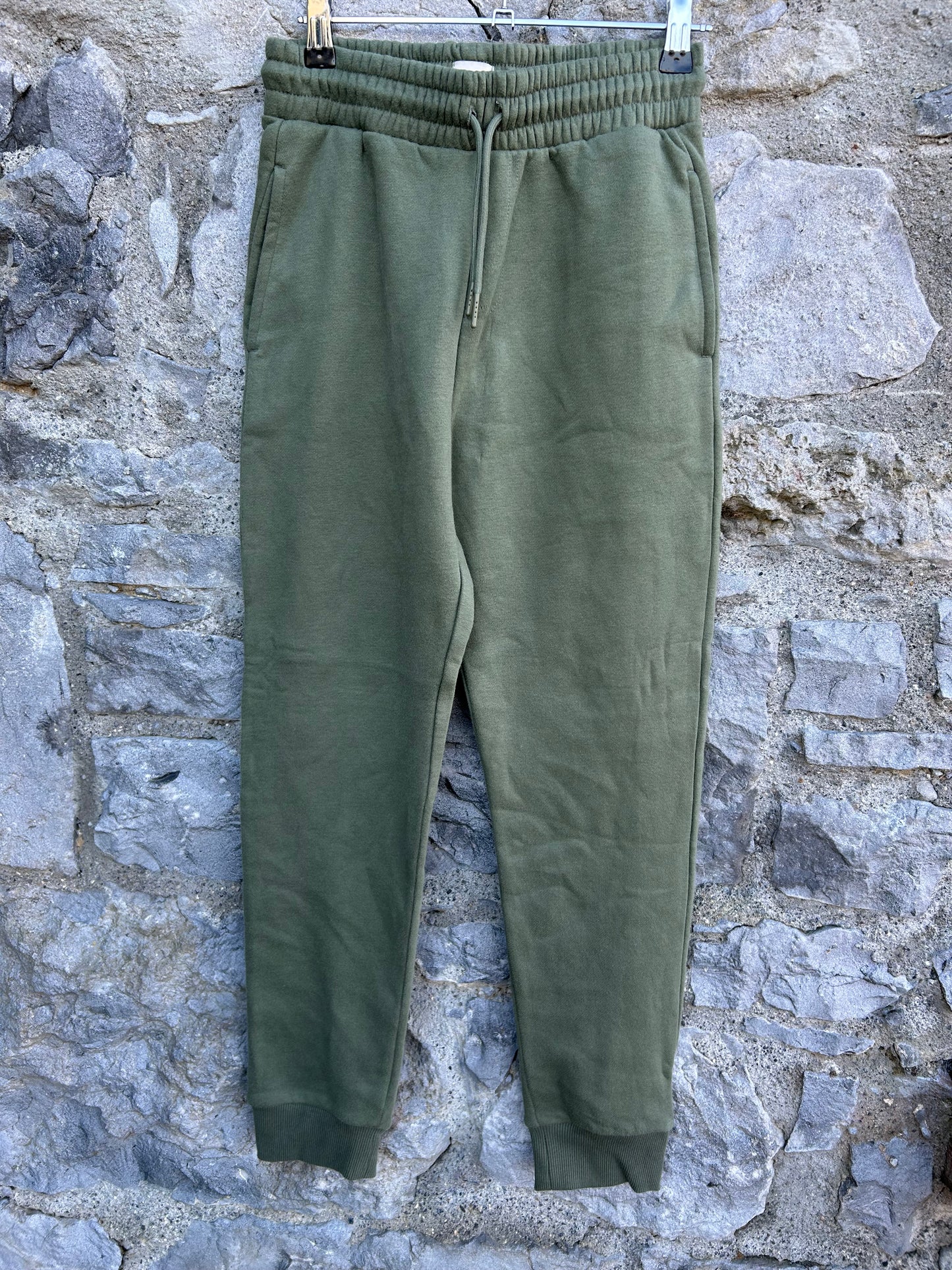 Khaki sweat pants  11-12y (146-152cm)