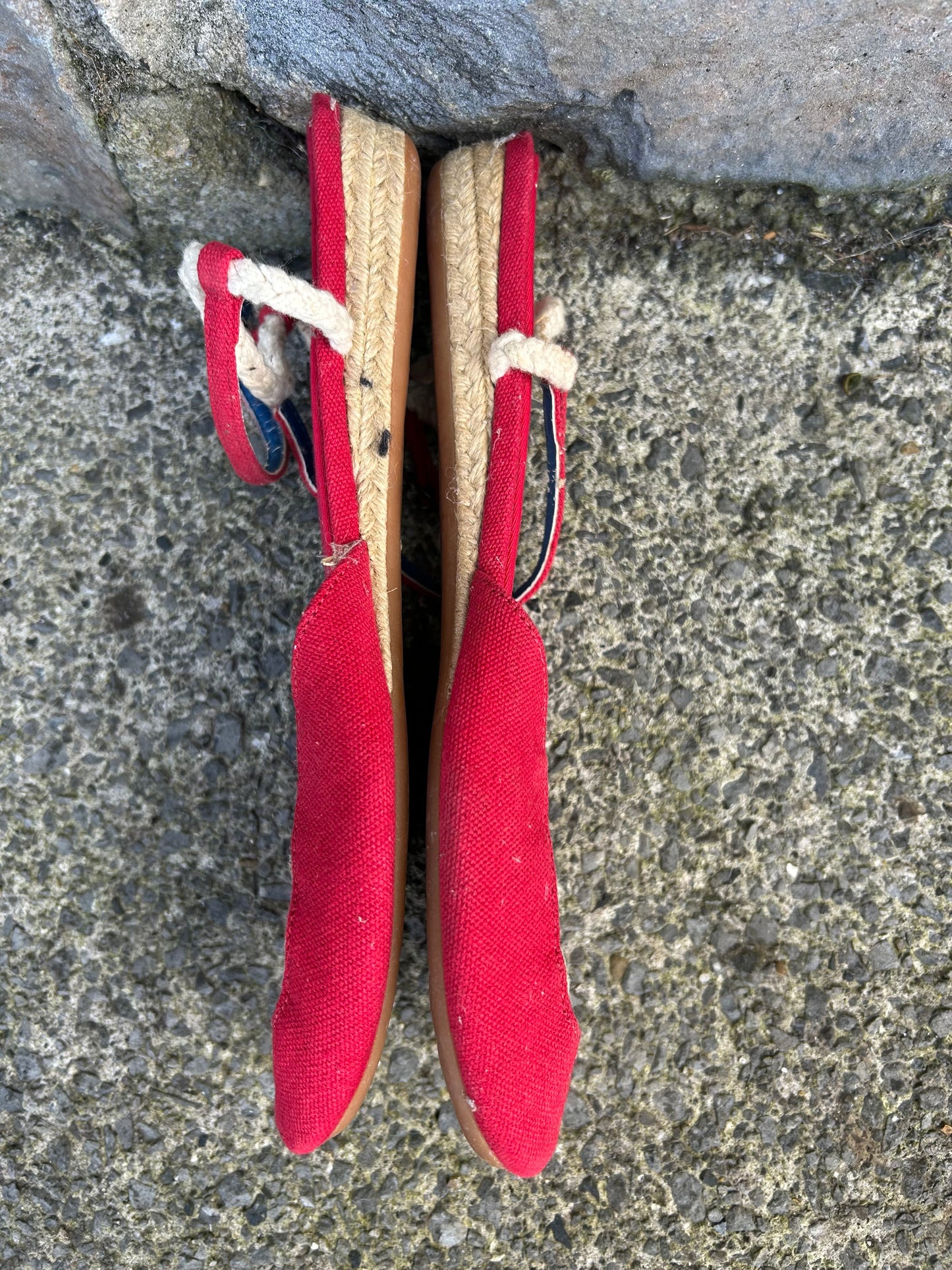Red flats  uk 5 (eu 38)