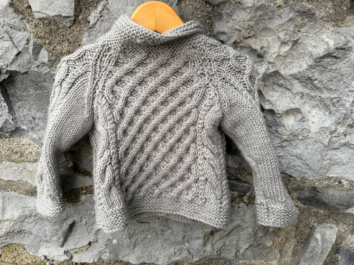 Aran style grey cardigan  6-9m (68-74cm)