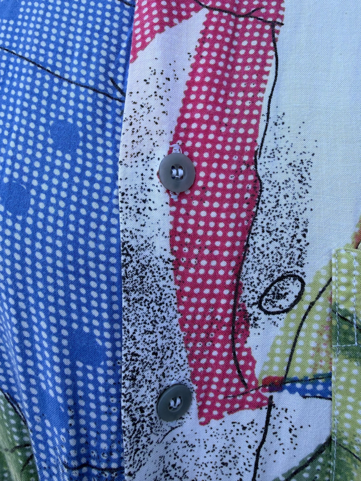 80s abstract colourful shirt Medium
