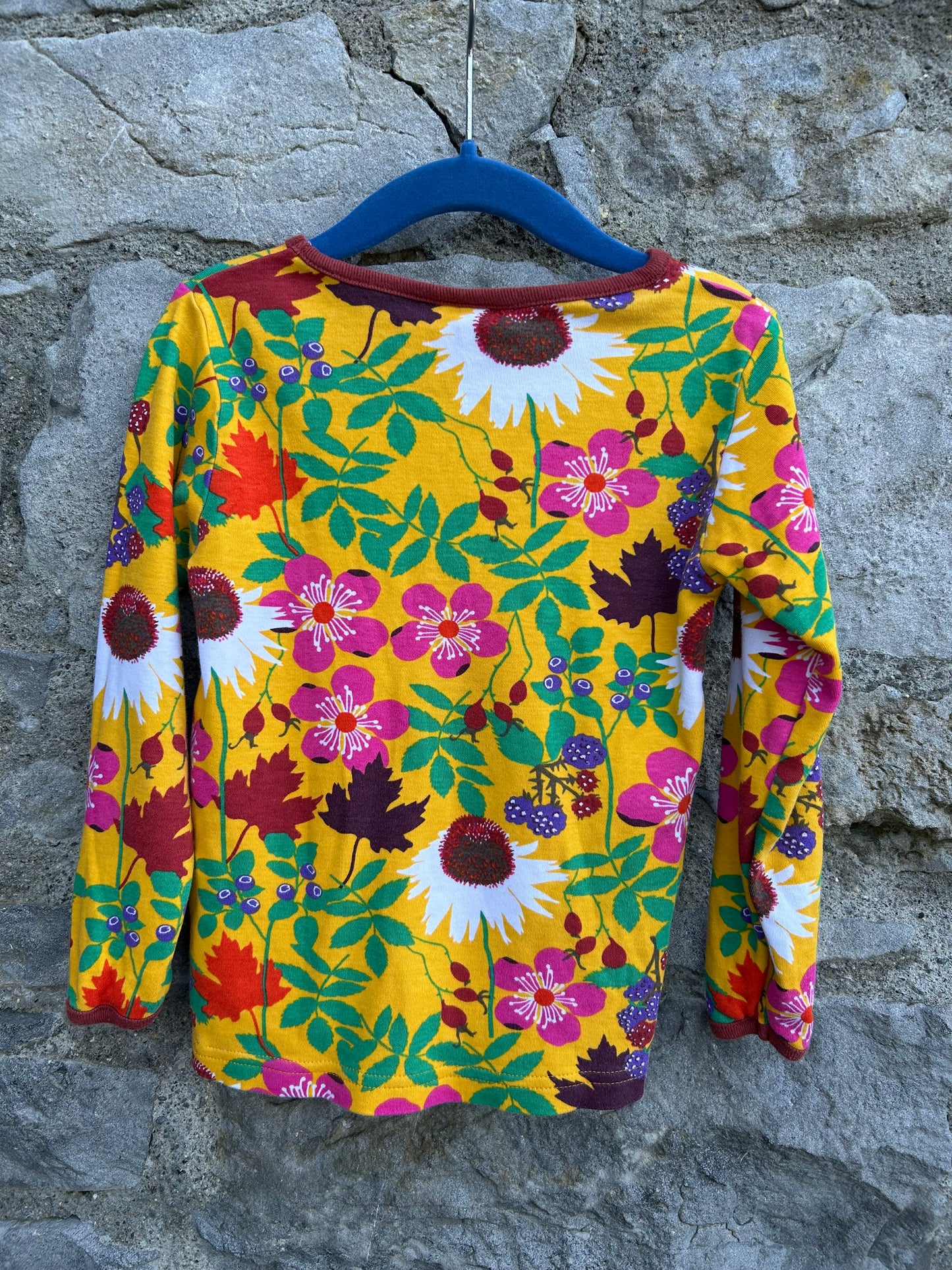 Autumn flowers yellow top  3-4y (98-104cm)