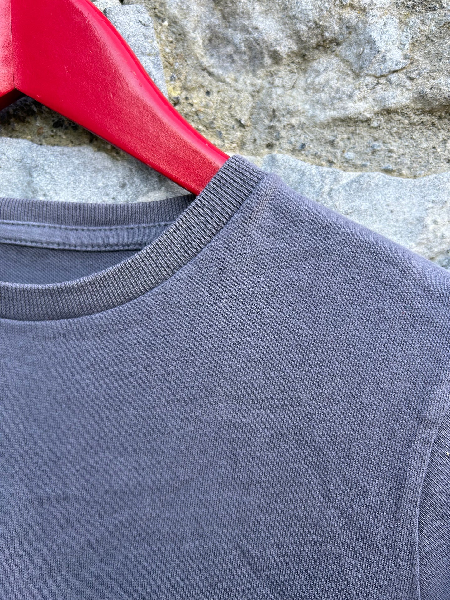 Grey T-shirt  10y (140cm)