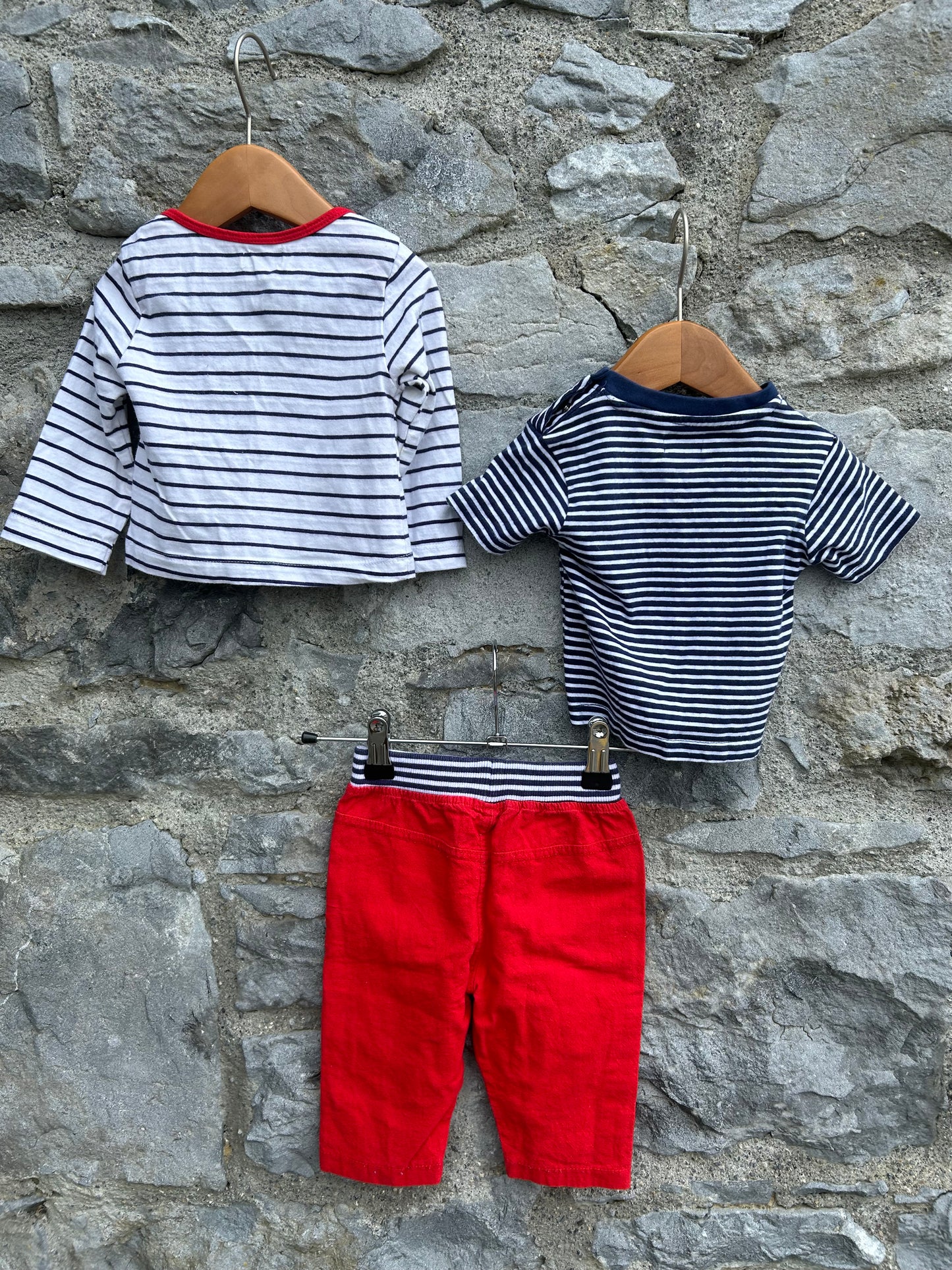 Stripy tops&red pants   3-6m (62-68cm)