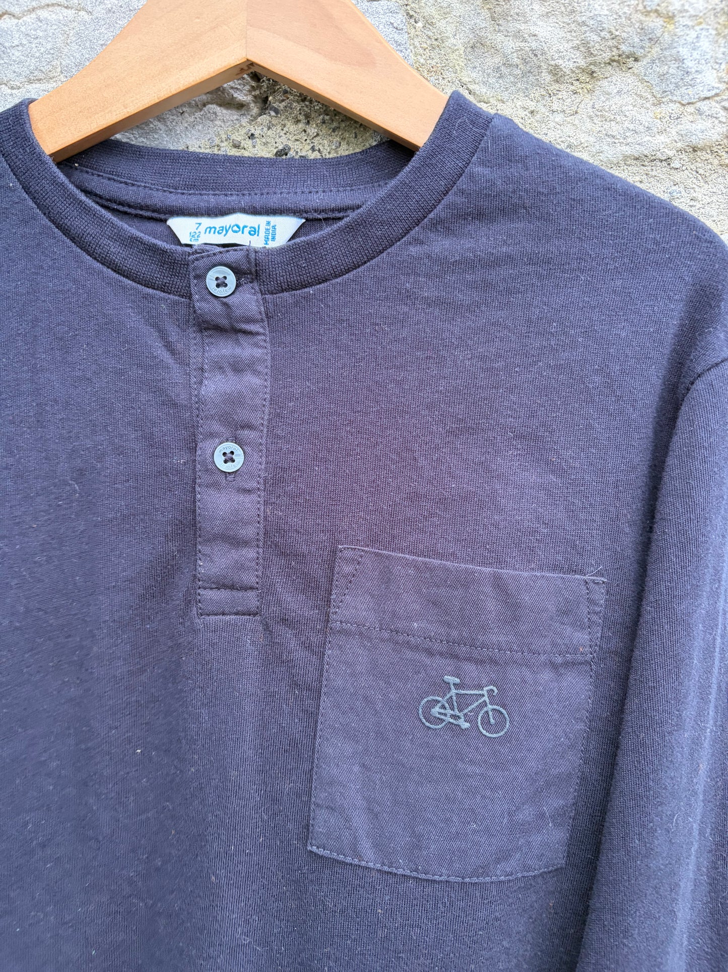 Navy top  6-7y (116-122cm)