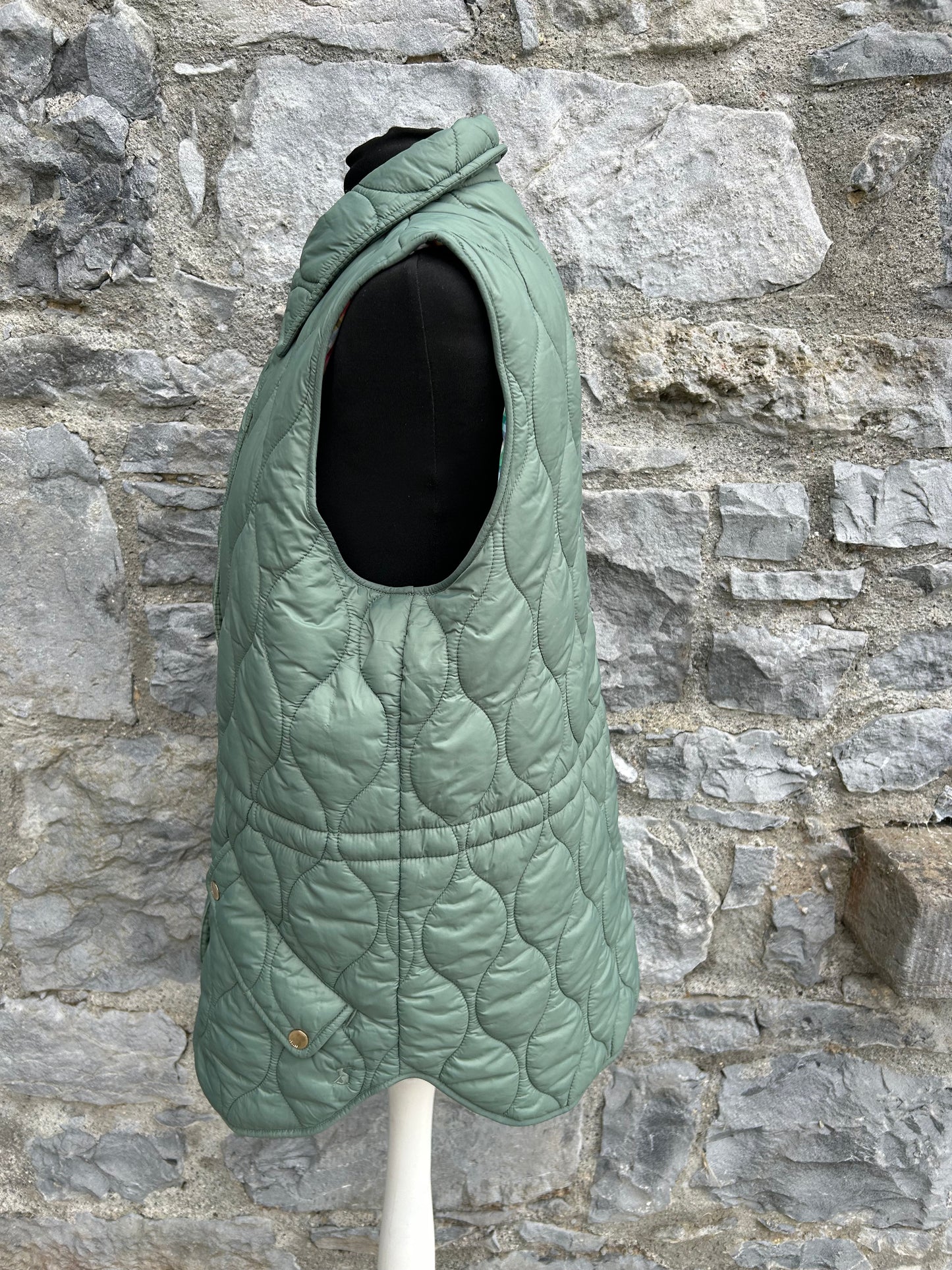 Khaki quilted gilet uk 14