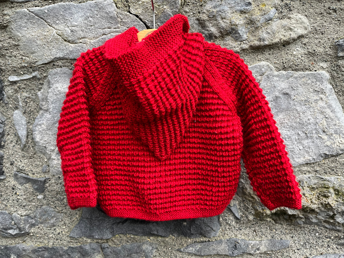 Red hooded cardigan  3-6m (62-68cm)