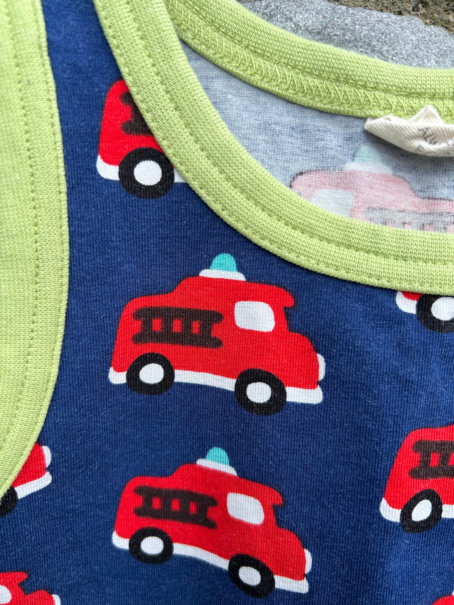 Fire truck tank top  3-4y (98-104cm)