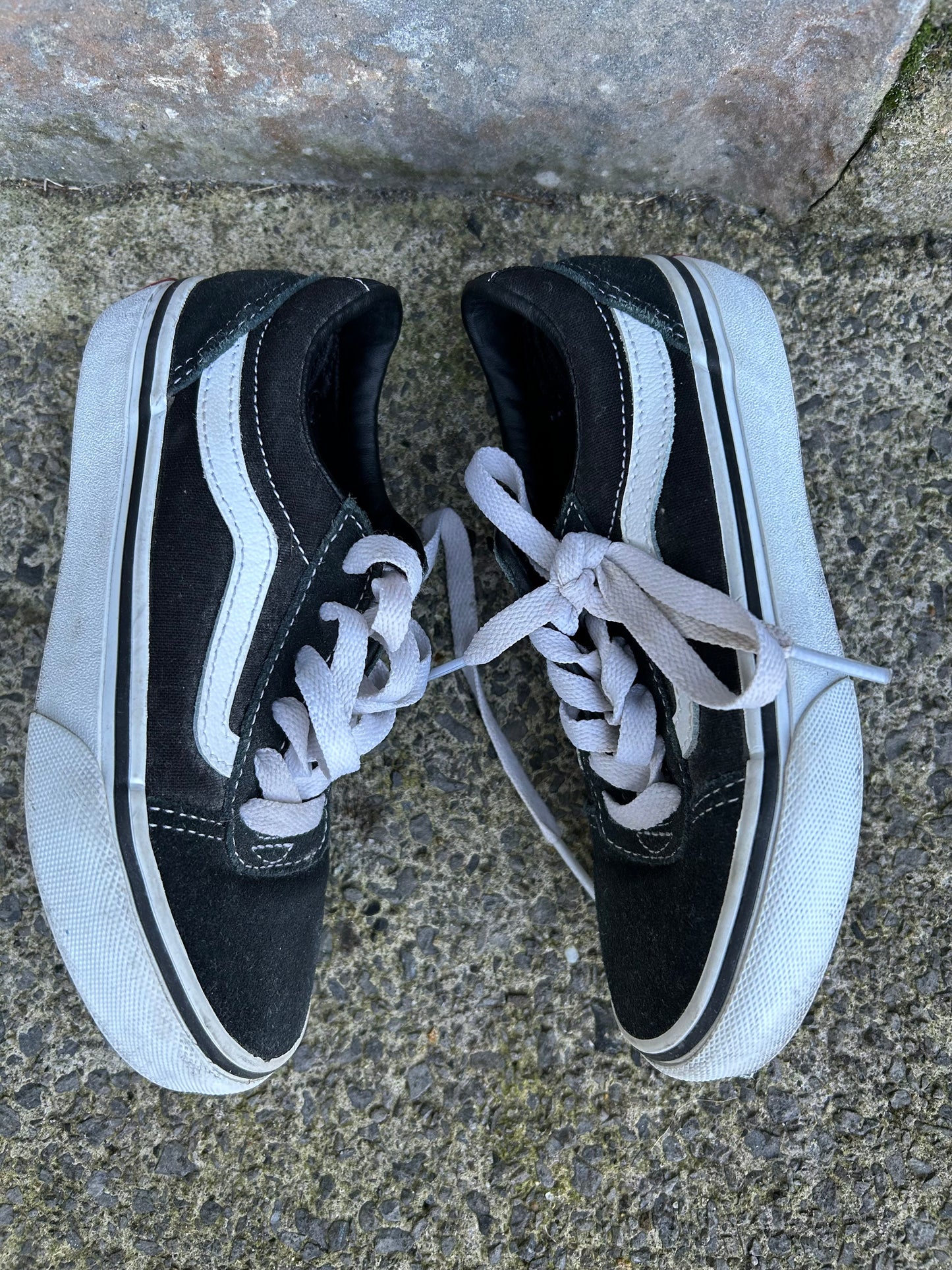 black & white old skool Junior trainers  uk 12 (eu 30)