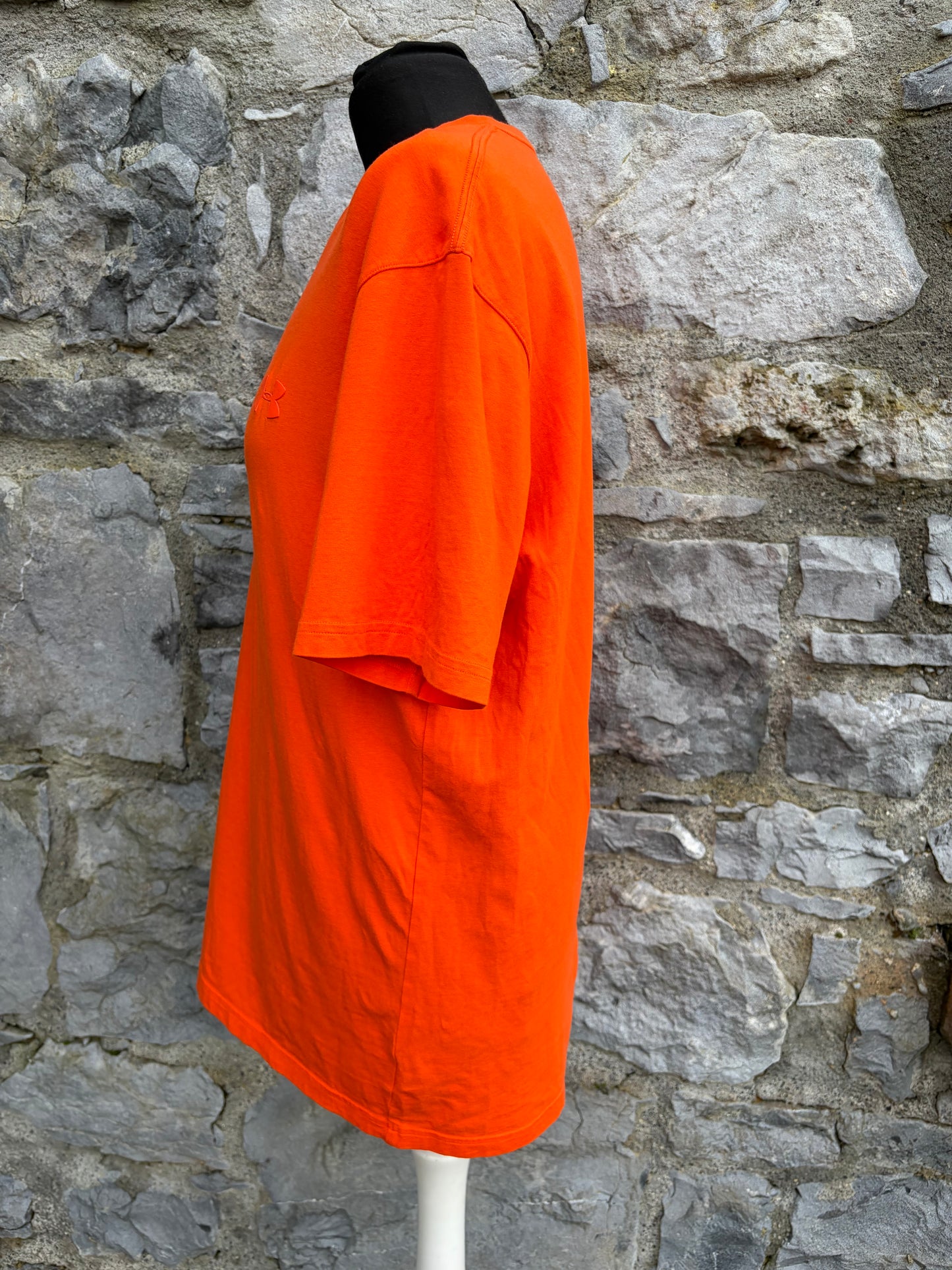 Orange T-shirt  S/M