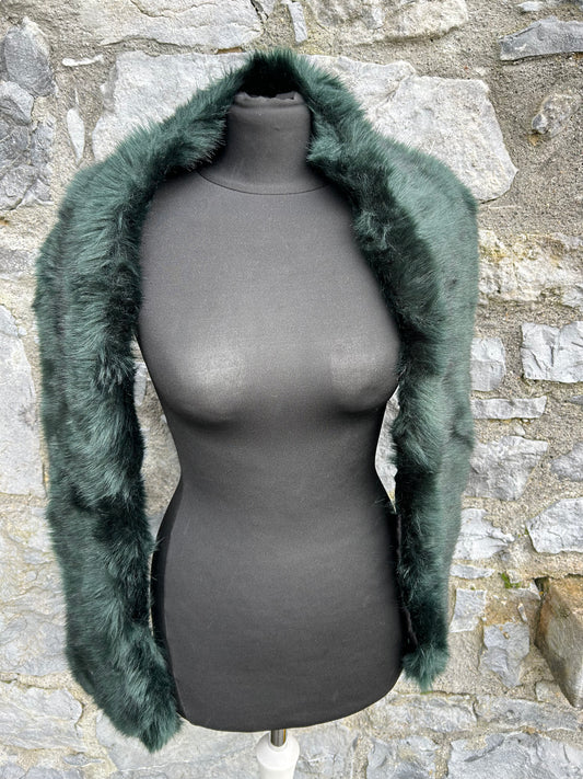 Dark green faux fur scarf