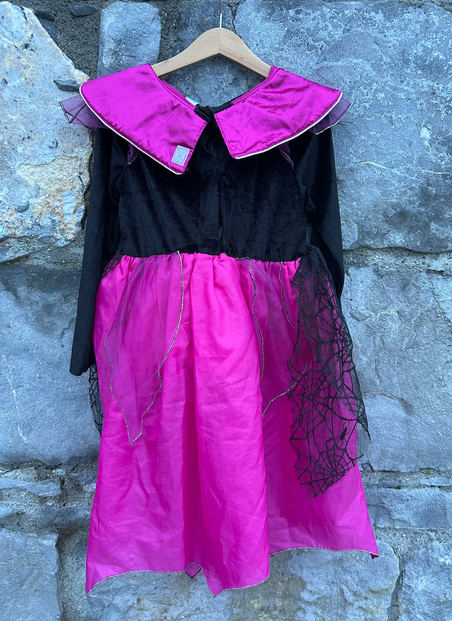 Pink witch 6-7y (116-122cm)