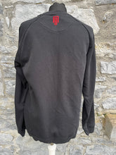 Load image into Gallery viewer, Black sweatshirt S/M
