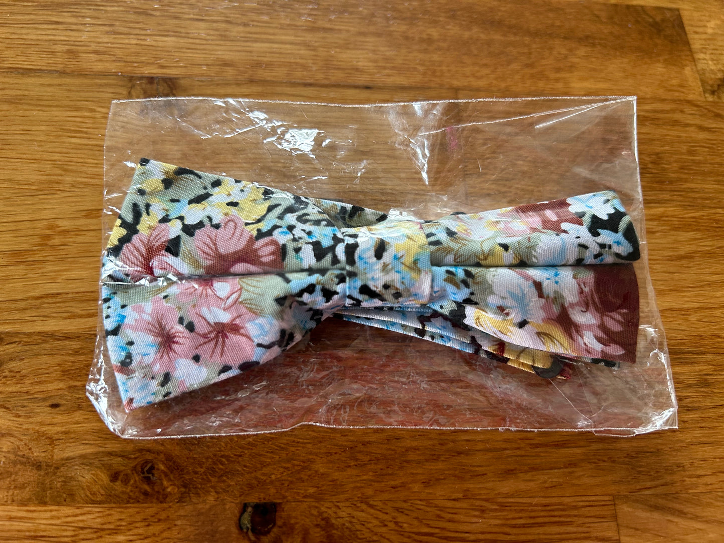 Floral Bow tie