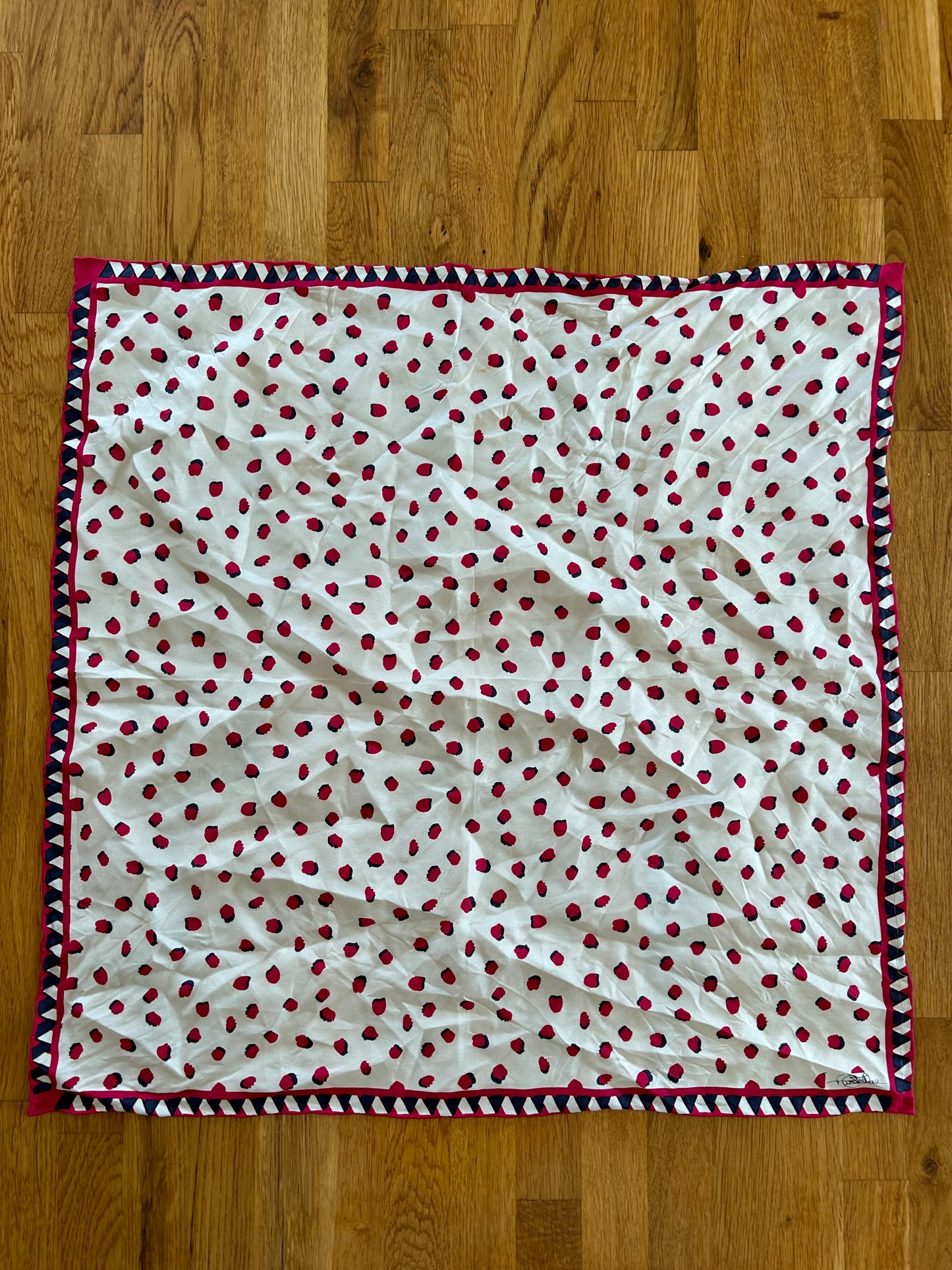 Pink spot scarf