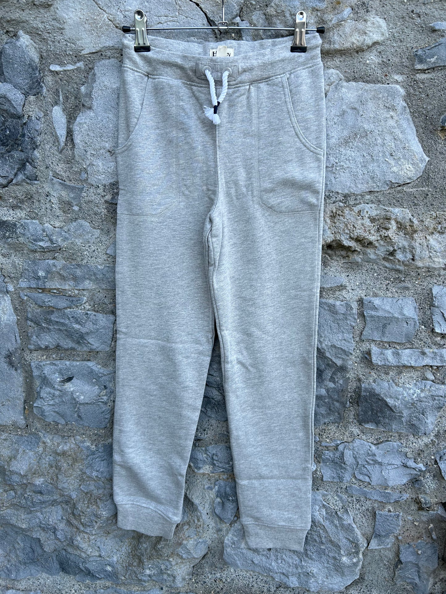 Grey joggers  7-8y (122-128cm)