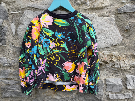 Colourful flowers black sweatshirt 6y (116cm)