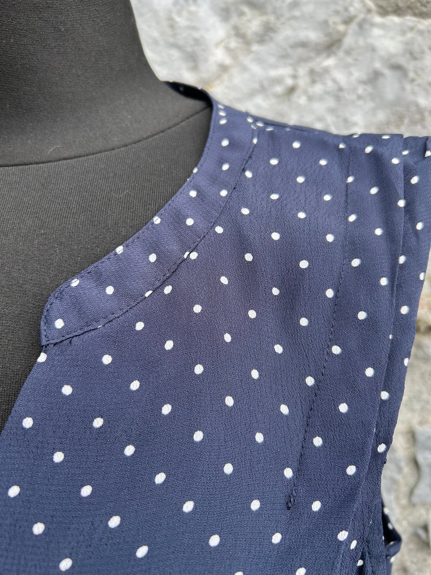 Navy spotty top uk 16-18