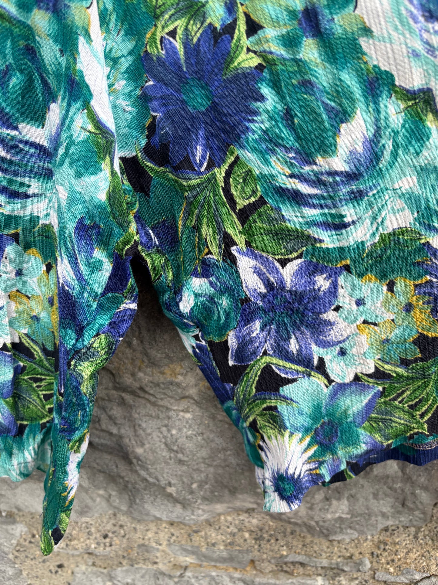 80s green&blue floral shorts uk 10-12