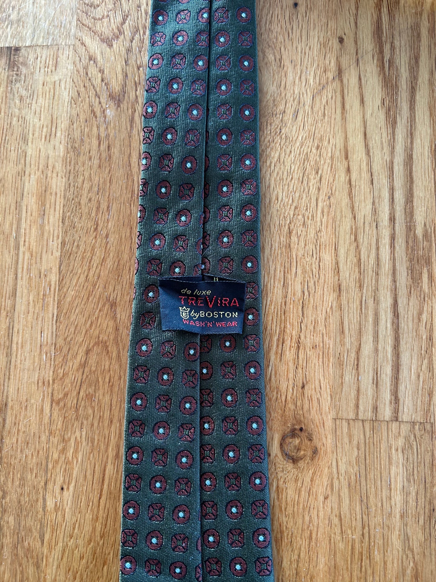 Khaki tie