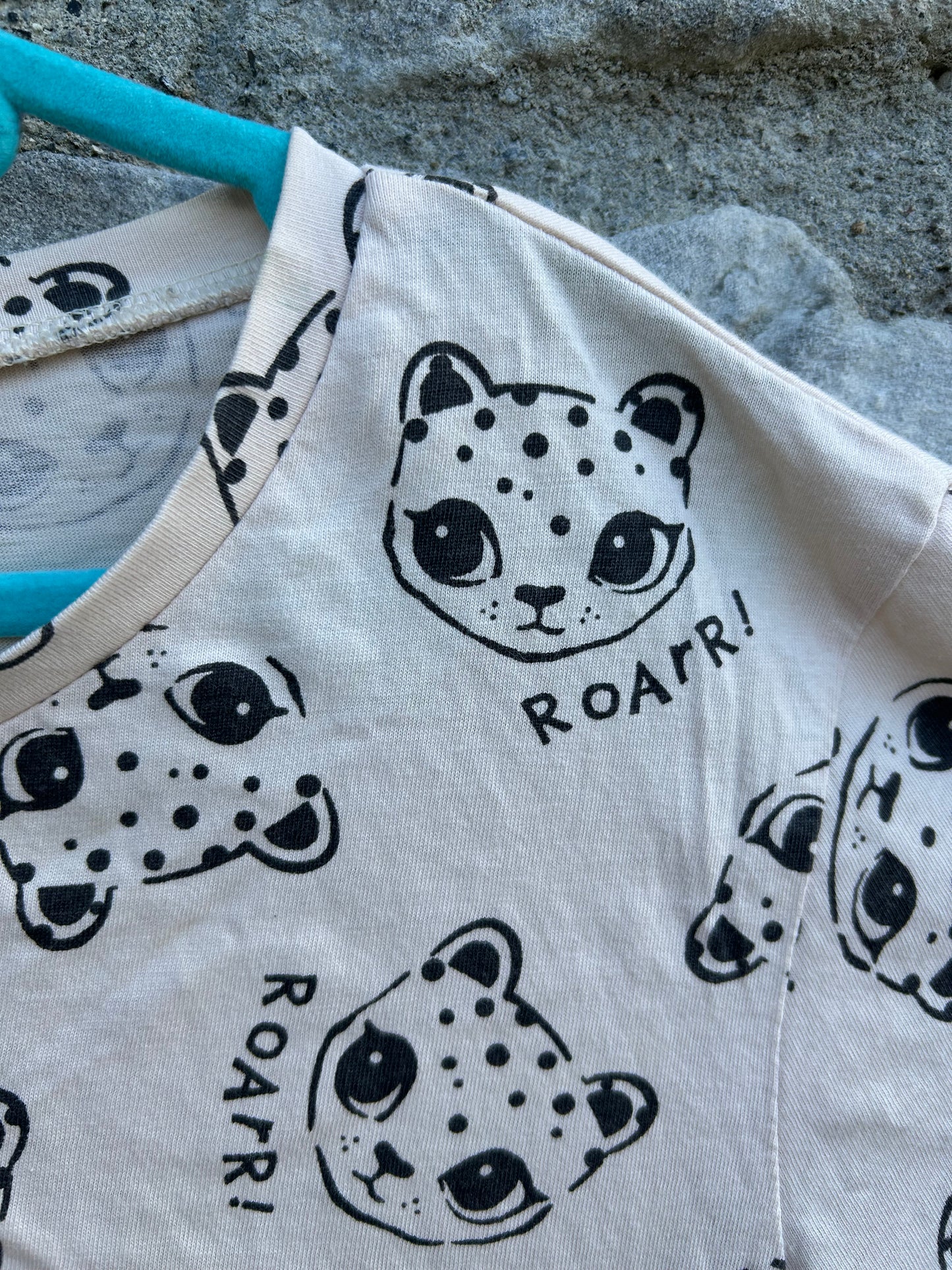 Leopard beige T-shirt  9-10y (134-140cm)
