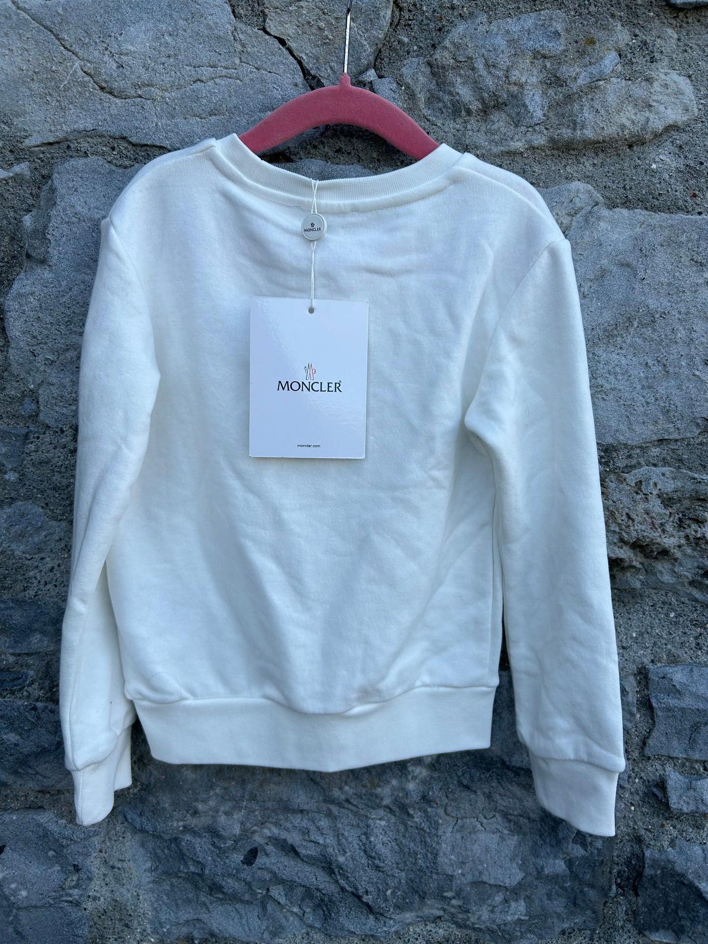 Moncler white sweatshirt  4-5y (104-110cm)