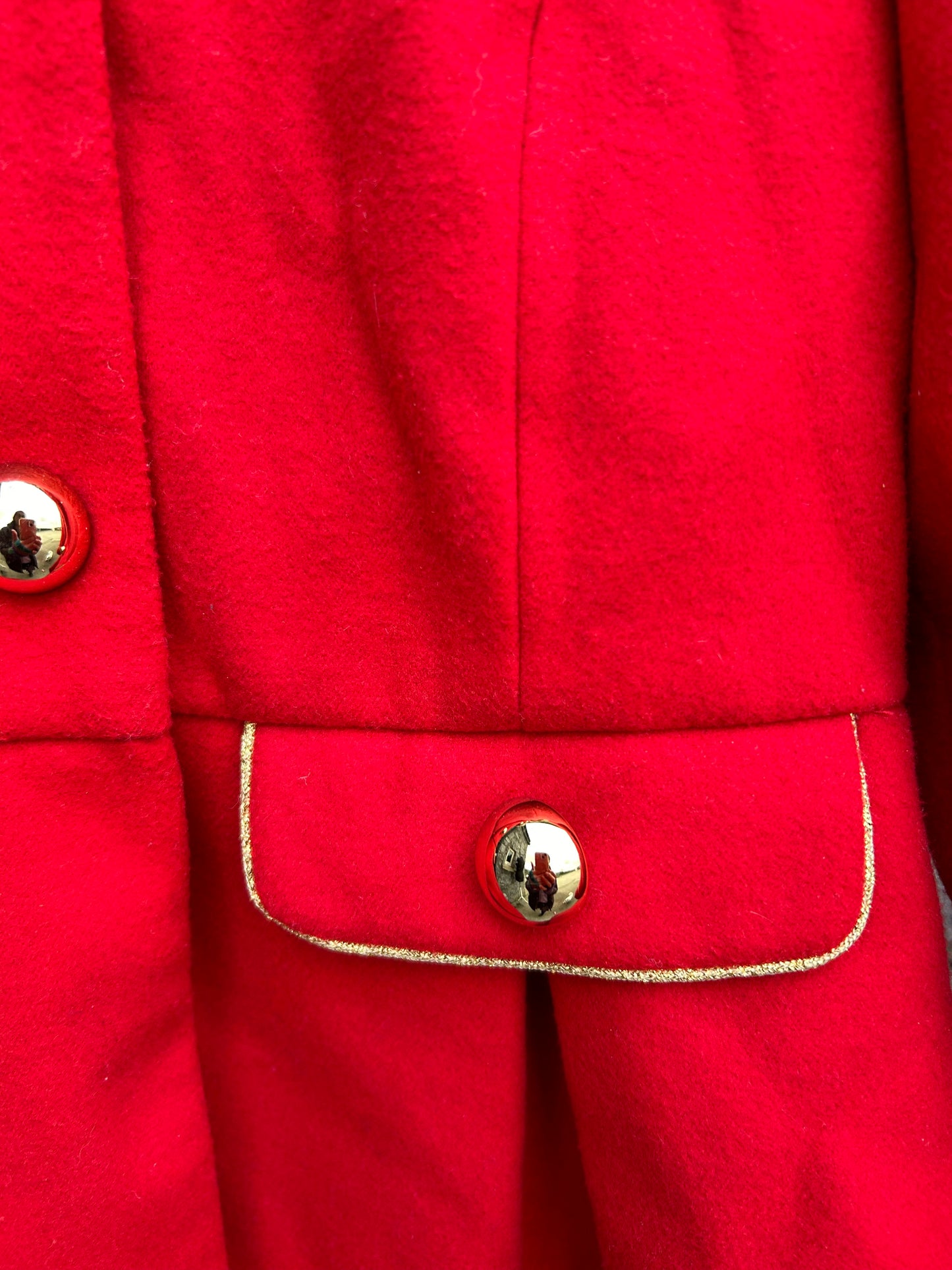 Red coat with fur collar  6-7y (116-122cm)